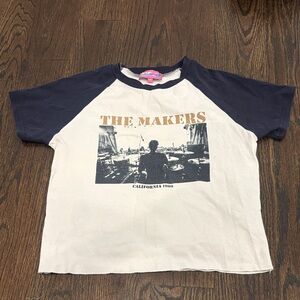Edikted Women’s Navy and White Tee Size Medium